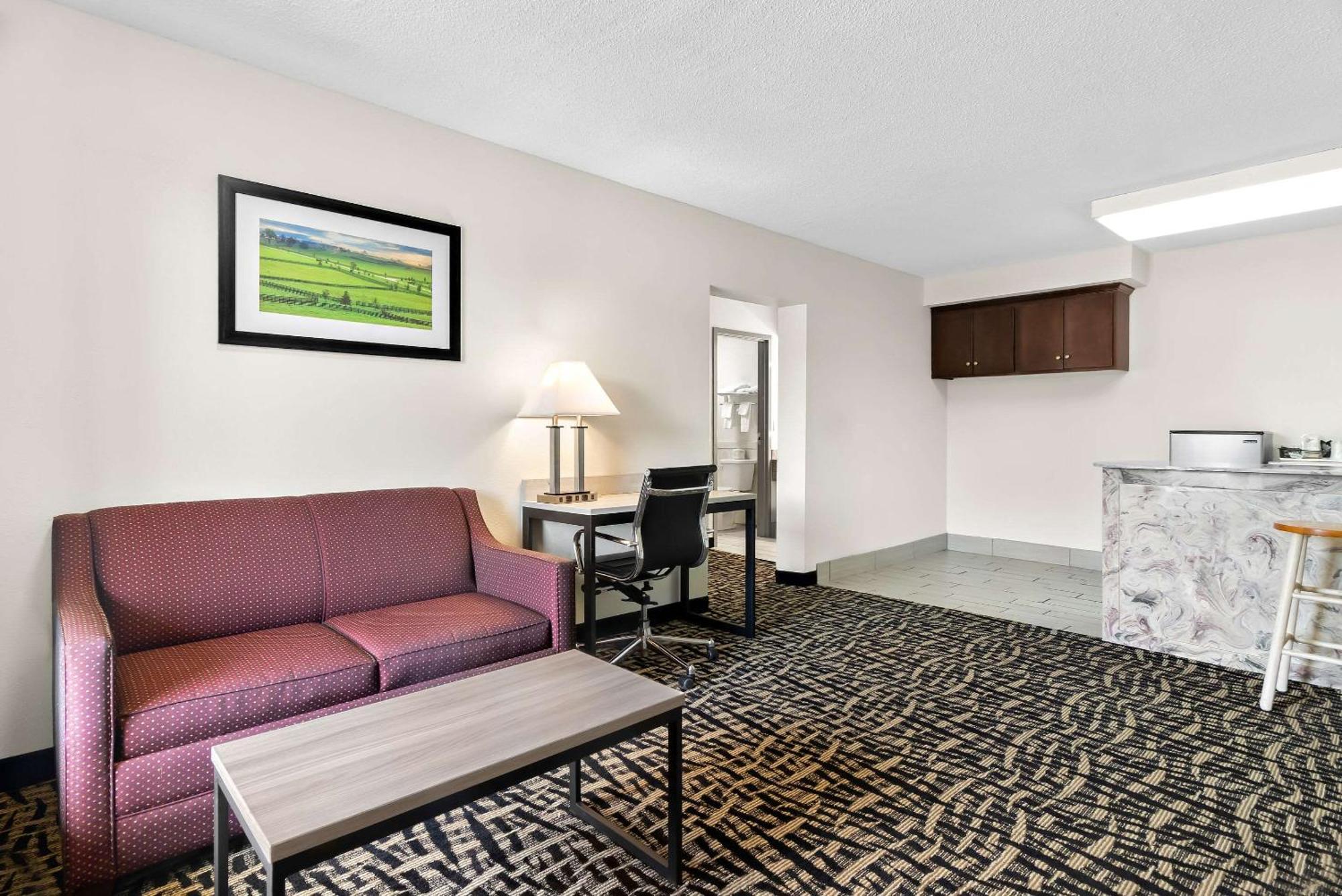 Quality Inn Russellville Екстериор снимка